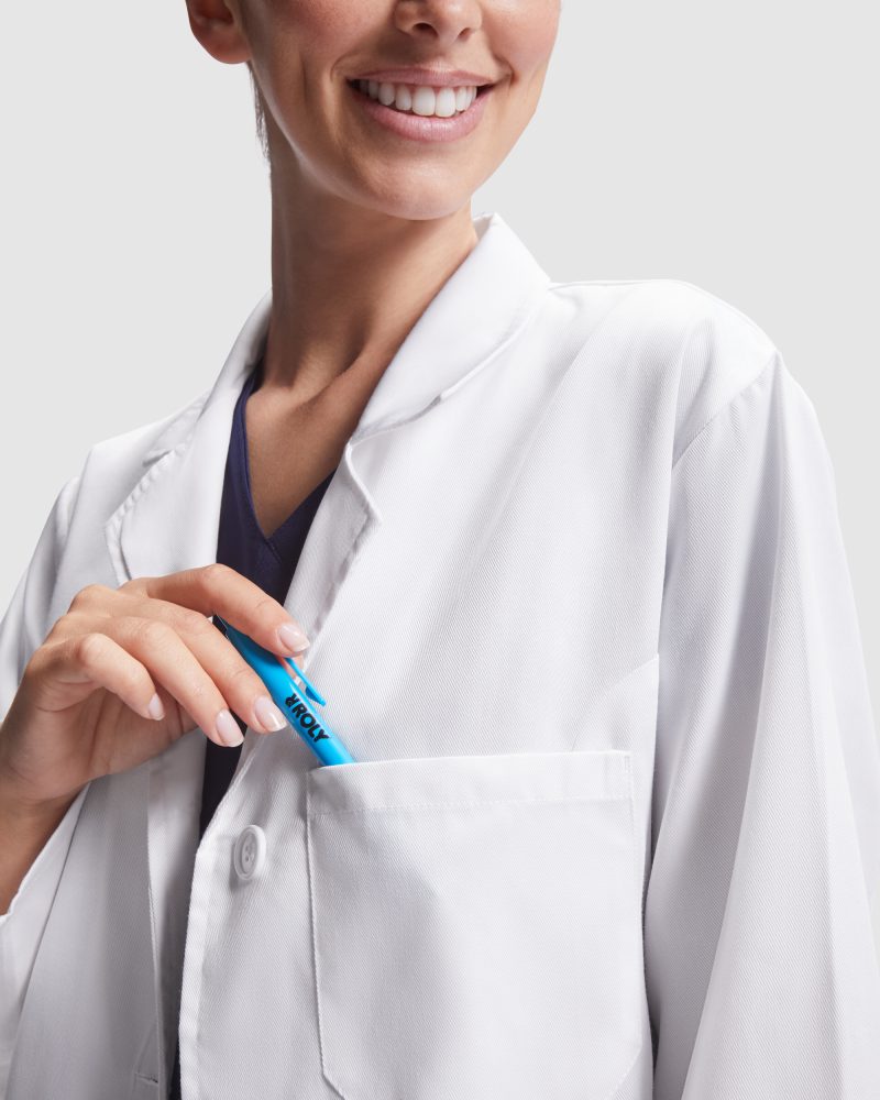 BATA VACCINE WOMAN - Imagen 4